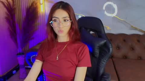 Mia online show from 7, 10, 2025