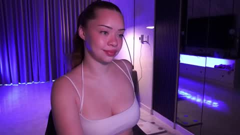 VixenMia online show from 29, 9, 2025