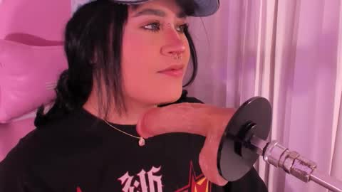 mia_yeager online show from 22, 10, 2025