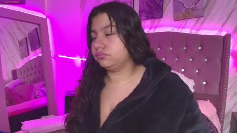 Snapshot of miaa_smiith1 chatting on 4, 12, 2024 miaa_smiith1 online show from 4, 12, 2024