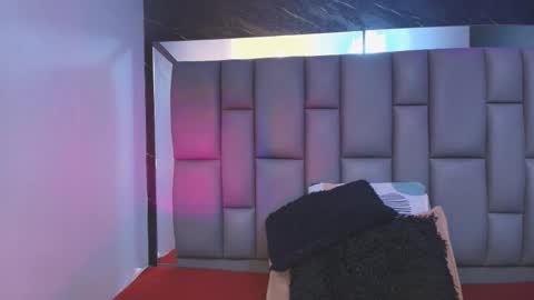 Mia online show from 22, 11, 2025