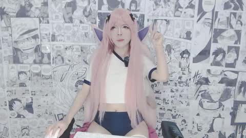 Mia online show from 9, 9, 2025