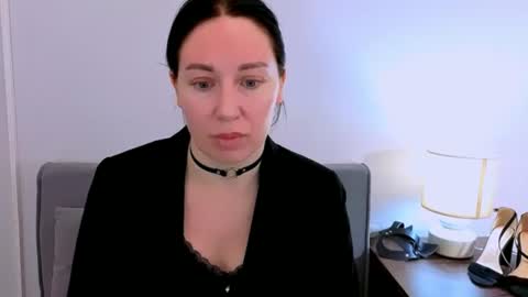 Mia online show from 2, 3, 2026