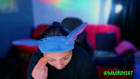 Mia online show from 4, 11, 2025