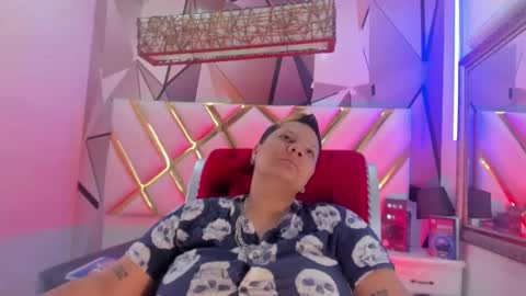   online show from 8, 3, 2025