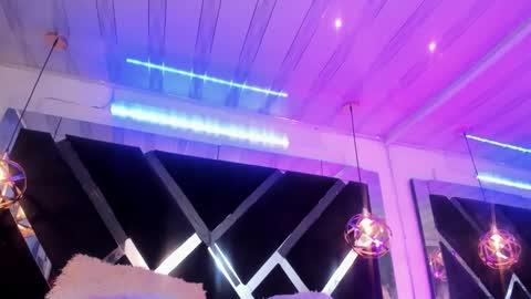 Snapshot of miacharloth chatting on 11, 11, 2025 Mia online show from 11, 11, 2025