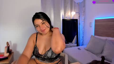 IG Yojanagomez  online show from 13, 12, 2024