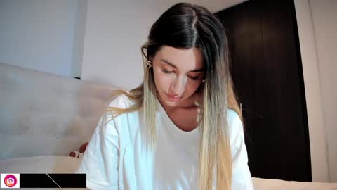 Mia online show from 4, 12, 2024