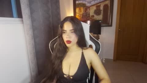 miafunny5 online show from 2, 11, 2025