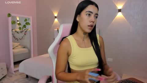 Mia Gomez online show from 18, 2, 2025