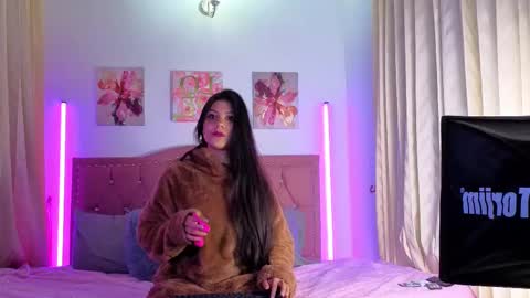 Snapshot of miagreisy chatting on 23, 9, 2025 mia antonella online show from 23, 9, 2025
