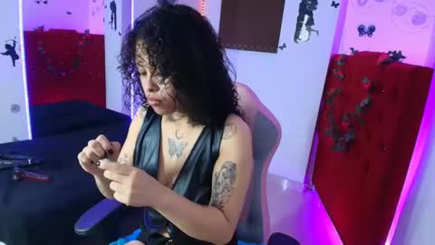 MIA VELEZ online show from 20, 9, 2025