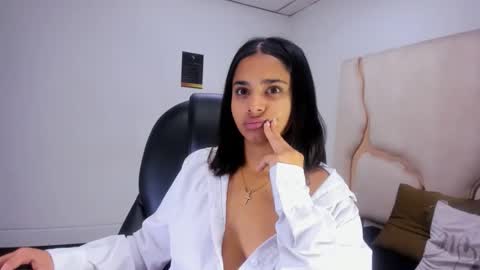 Snapshot of miahsex69 chatting on 20, 10, 2025 miahsex69 online show from 20, 10, 2025