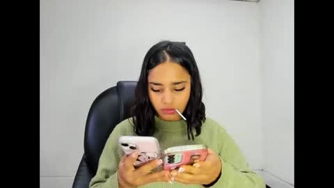 Snapshot of miahsex69 chatting on 19, 11, 2025 miahsex69 online show from 19, 11, 2025