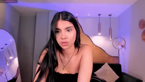Call me Mia  online show from 16, 9, 2025