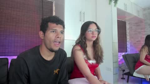 Snapshot of mialuxx chatting on 16, 12, 2024 Mia online show from 16, 12, 2024