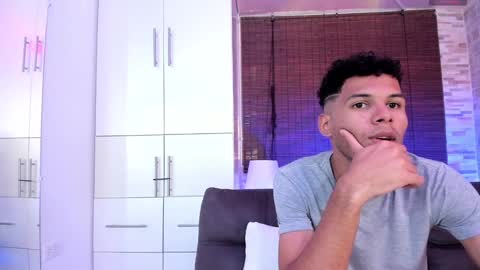 Snapshot of mialuxx chatting on 23, 1, 2025 Mia online show from 23, 1, 2025