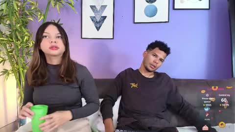 Snapshot of mialuxx chatting on 8, 3, 2025 Mia online show from 8, 3, 2025