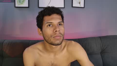 Snapshot of mialuxx chatting on 11, 11, 2025 Mia online show from 11, 11, 2025