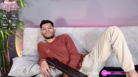 Snapshot of mialuxx chatting on 20, 11, 2025 Mia online show from 20, 11, 2025