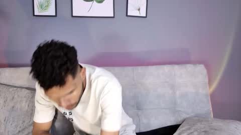 Snapshot of mialuxx chatting on 22, 11, 2025 Mia online show from 22, 11, 2025