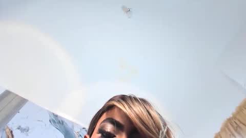 mialuxxi online show from 19, 12, 2025