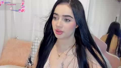 mia 600am-1000am Colombia time online show from 8, 10, 2025