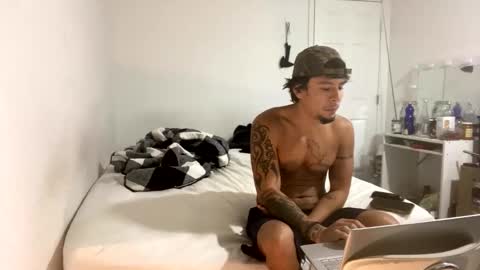 miamiclos1 online show from 6, 2, 2026