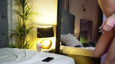  Miami  online show from 17, 11, 2025