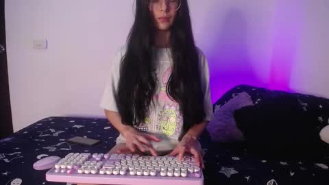 Mia online show from 1, 10, 2025