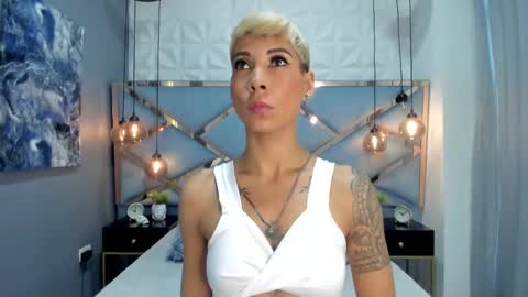 Mia Morgann online show from 31, 12, 2024