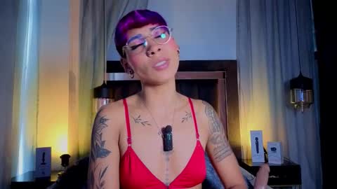 Mia Morgann online show from 13, 9, 2025