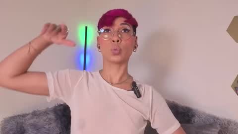 Mia Morgann online show from 25, 11, 2025