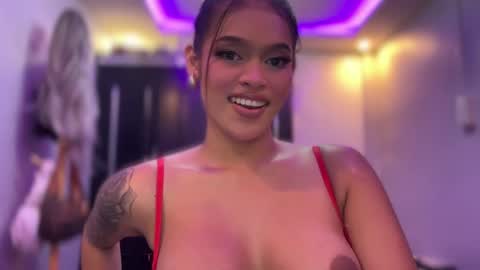 Mia online show from 17, 2, 2025