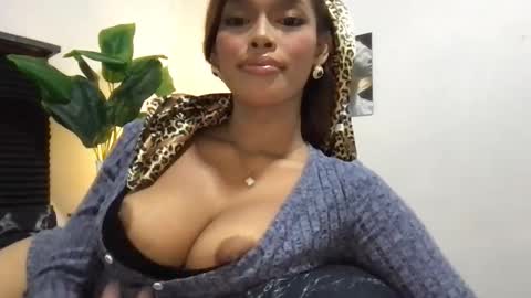Mia online show from 12, 9, 2025