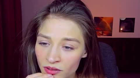 Snapshot of miapaw chatting on 10, 1, 2025 Mia online show from 10, 1, 2025