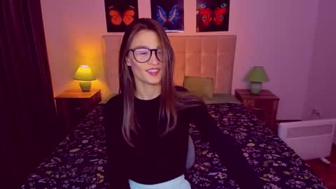 Snapshot of miapaw chatting on 26, 1, 2025 Mia online show from 26, 1, 2025