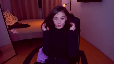 Snapshot of miapaw chatting on 6, 2, 2025 Mia online show from 6, 2, 2025