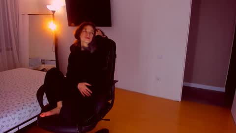 Snapshot of miapaw chatting on 1, 11, 2025 Mia online show from 1, 11, 2025