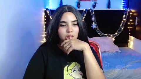 Mia Peyton   online show from 30, 12, 2024