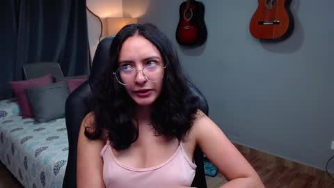 Snapshot of miaportman chatting on 22, 1, 2025 MIAPORTMANN online show from 22, 1, 2025