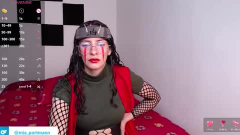 Snapshot of miaportman chatting on 9, 11, 2025 MIAPORTMANN online show from 9, 11, 2025