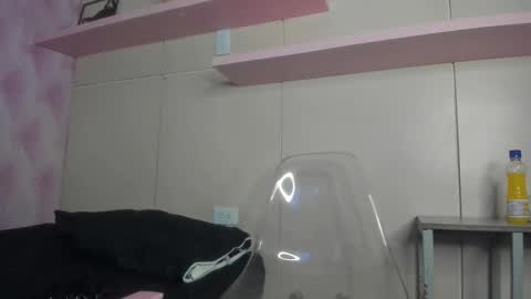 MIA  online show from 8, 1, 2026