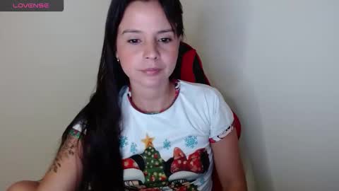 miarobinn_ online show from 4, 10, 2025