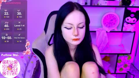 Mia  online show from 4, 12, 2025