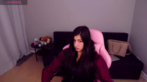 Snapshot of miasilk chatting on 3, 3, 2025 Miayna Silk online show from 3, 3, 2025