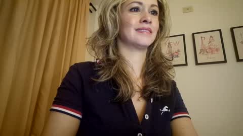 Snapshot of miasiren chatting on 16, 9, 2025 miasiren online show from 16, 9, 2025