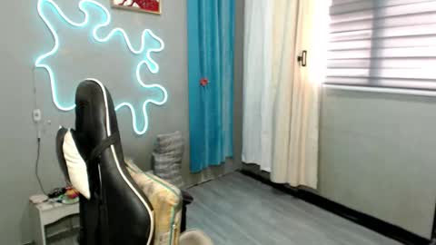 Mia online show from 26, 10, 2025