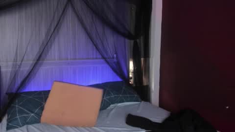 miaturnerr_ online show from 14, 1, 2026