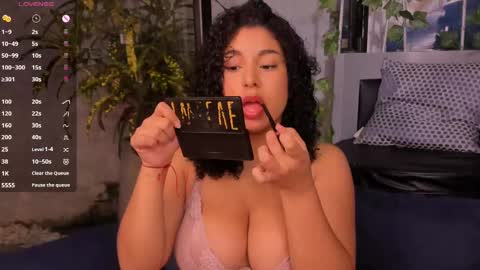 Mia online show from 3, 1, 2025